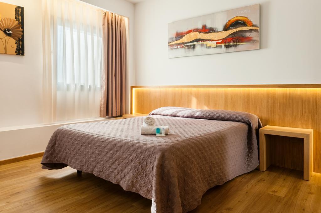 Hotel Ruta De Europa 비토리아개스테즈 외부 사진